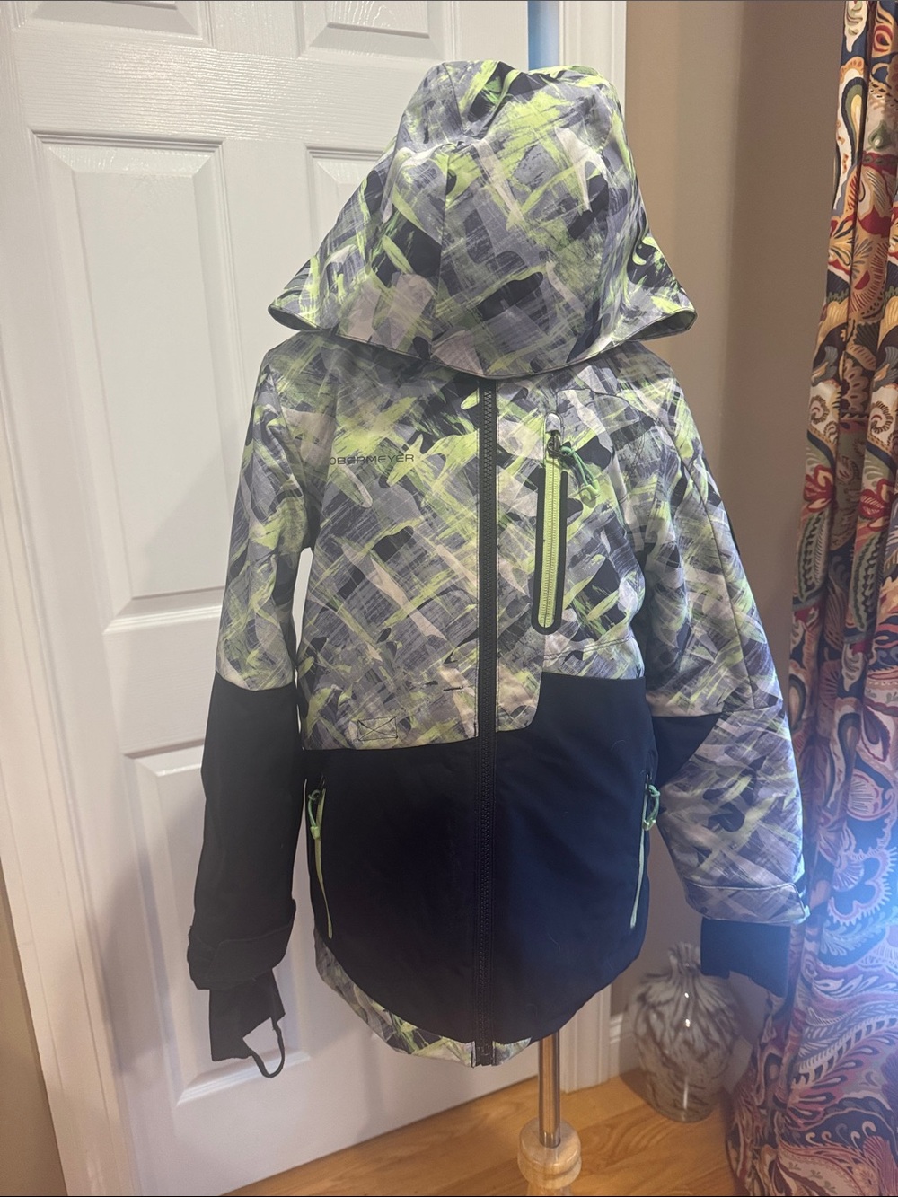 Obermeyer youth, Ski snowboard jacket